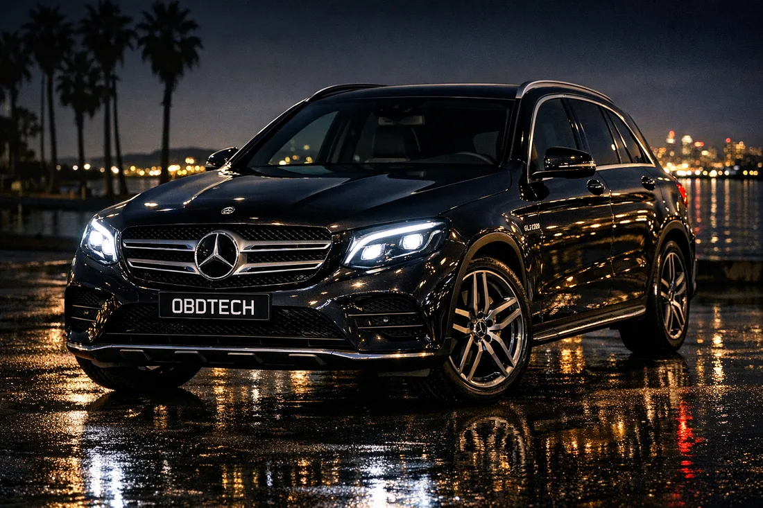 Mercedes-Benz GLC 220d X254 front three-quarter view